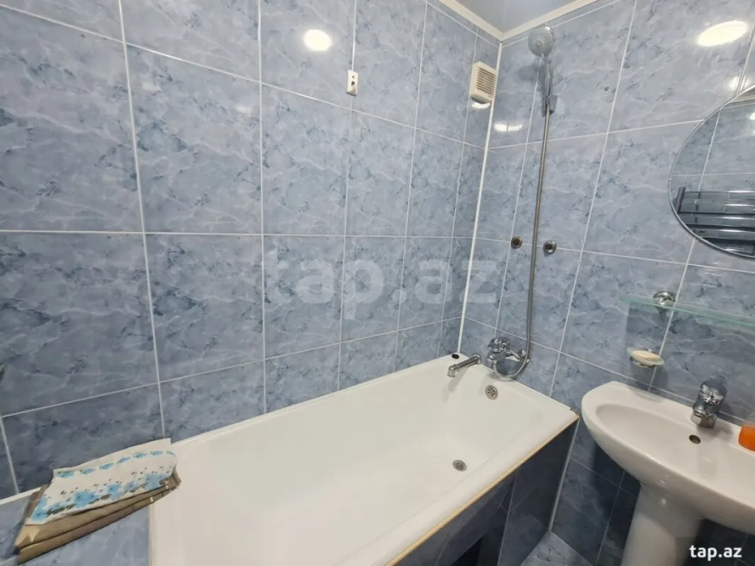 Kirayə verilir 2 otaqlı mənzil 70 m²
