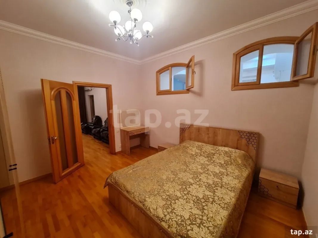 Kirayə verilir 2 otaqlı mənzil 70 m²