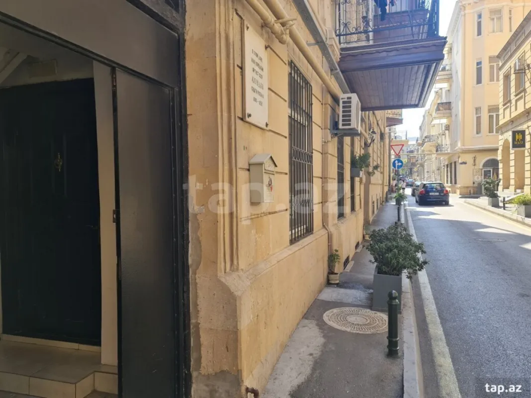 Kirayə verilir 2 otaqlı mənzil 70 m²