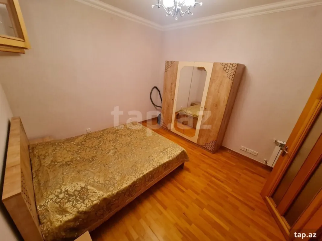 Kirayə verilir 2 otaqlı mənzil 70 m²