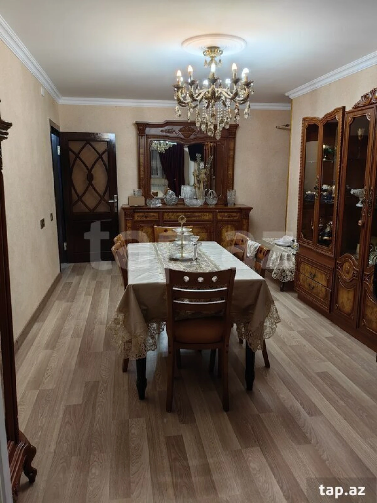 Satılır 5 otaqlı mənzil 112 m²