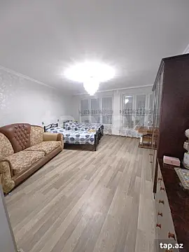 Satılır 5 otaqlı mənzil 112 m²