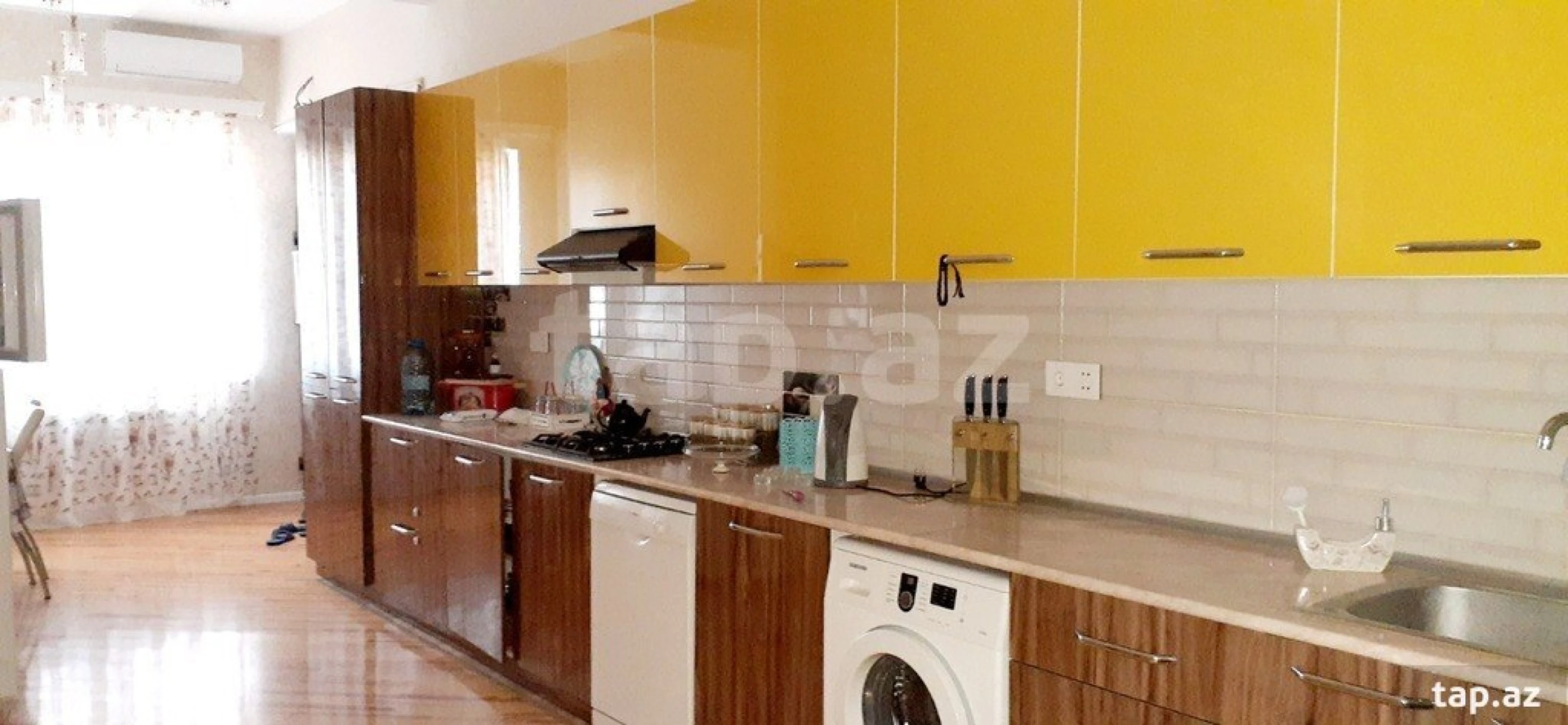 Satılır 10 otaqlı həyət evi 768 m²