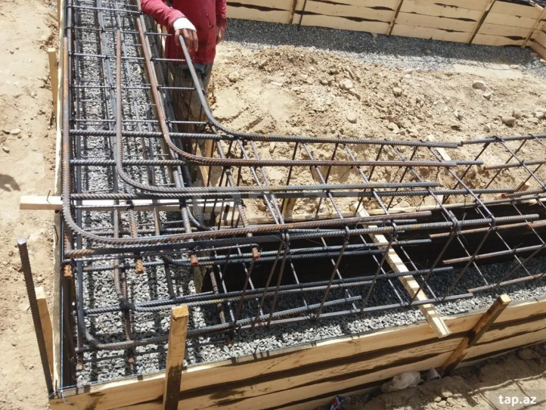 Satılır 10 otaqlı həyət evi 768 m²