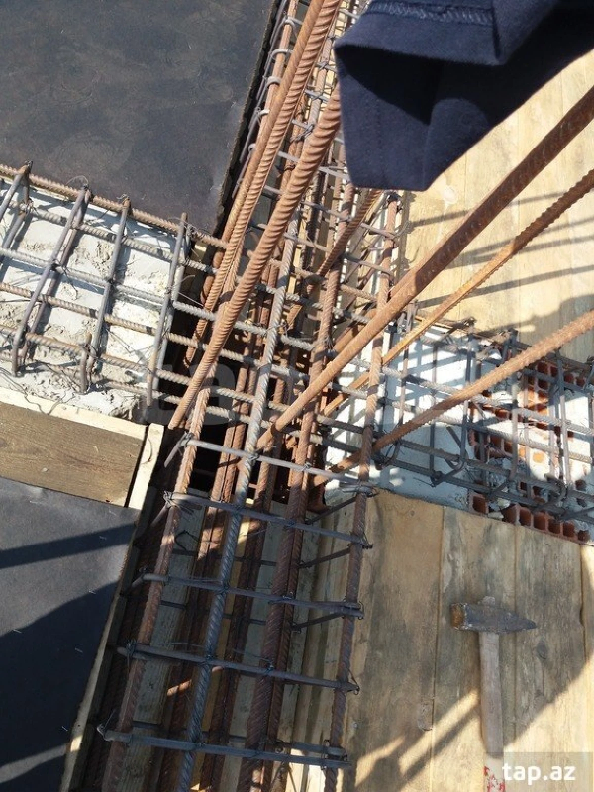 Satılır 10 otaqlı həyət evi 768 m²