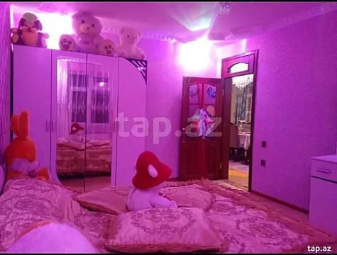 Satılır 6 otaqlı həyət evi