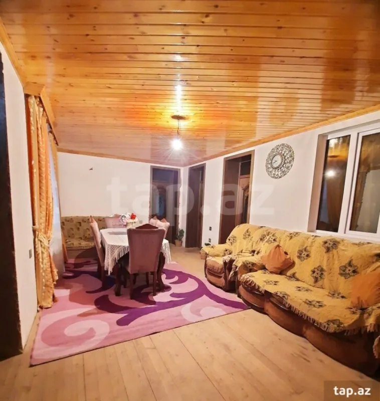 Satılır 6 otaqlı həyət evi