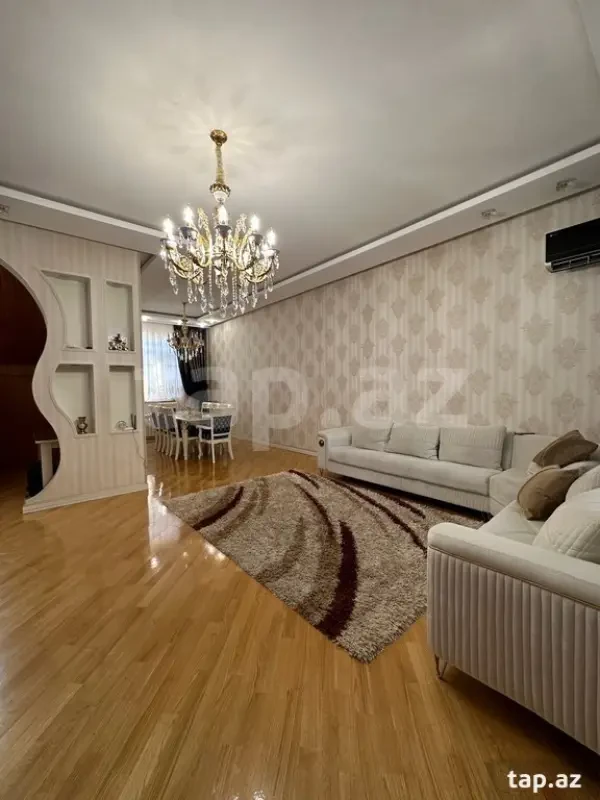 Satılır 6 otaqlı həyət evi 200 m²