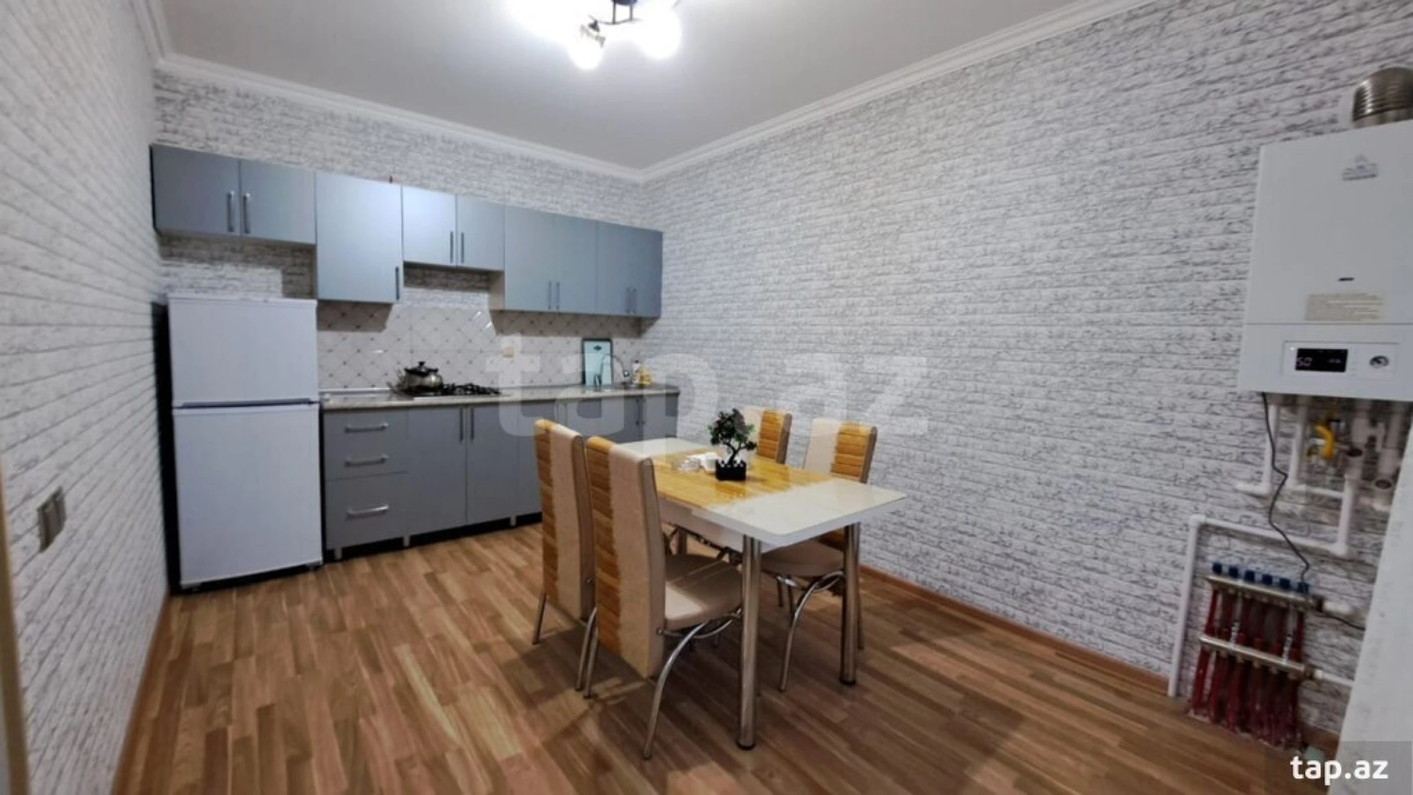 Kirayə verilir 4 otaqlı həyət evi