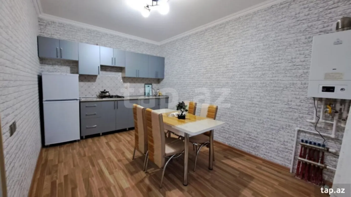 Kirayə verilir 4 otaqlı həyət evi