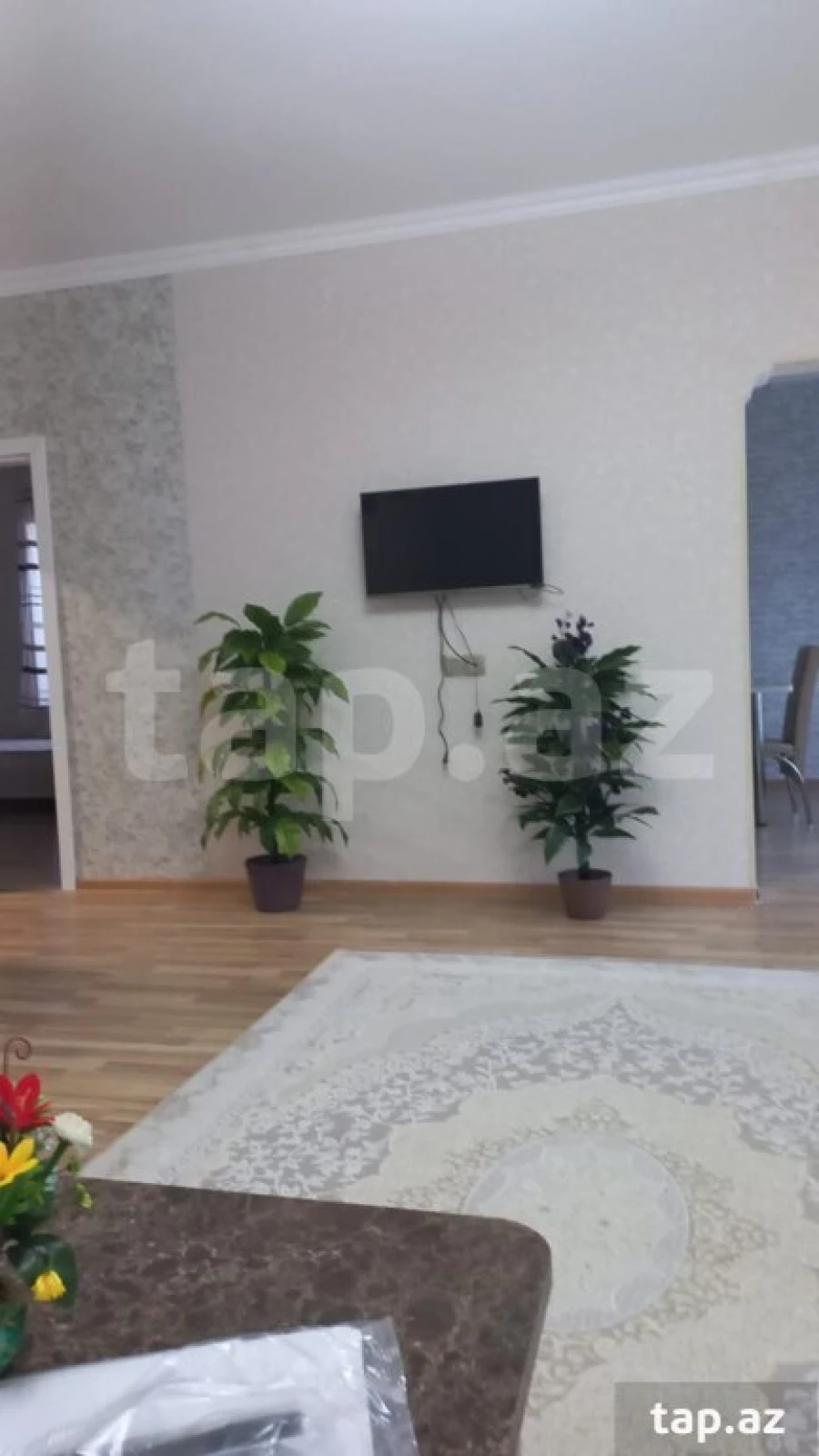 Kirayə verilir 4 otaqlı həyət evi