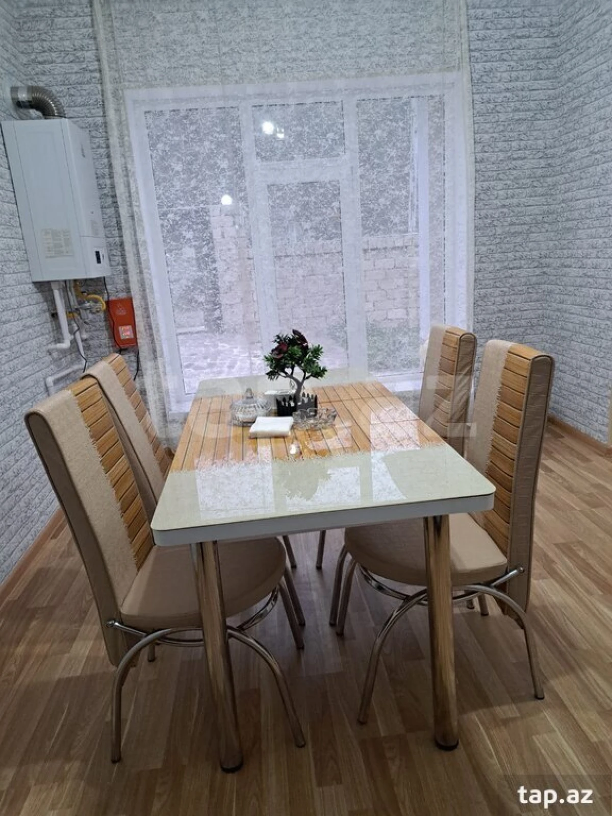 Kirayə verilir 4 otaqlı həyət evi