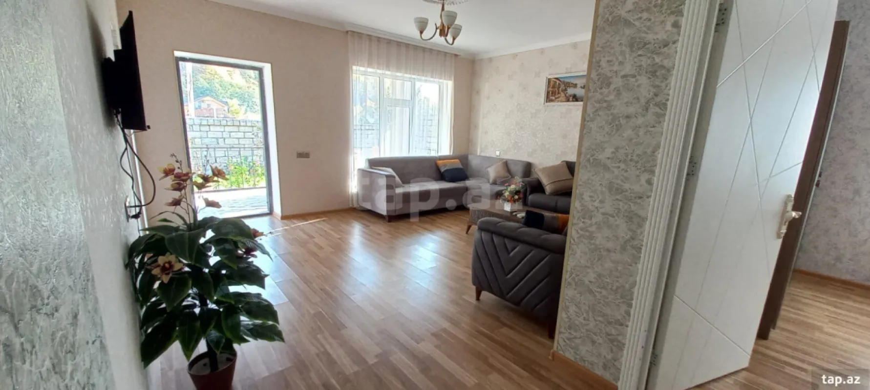 Kirayə verilir 4 otaqlı həyət evi