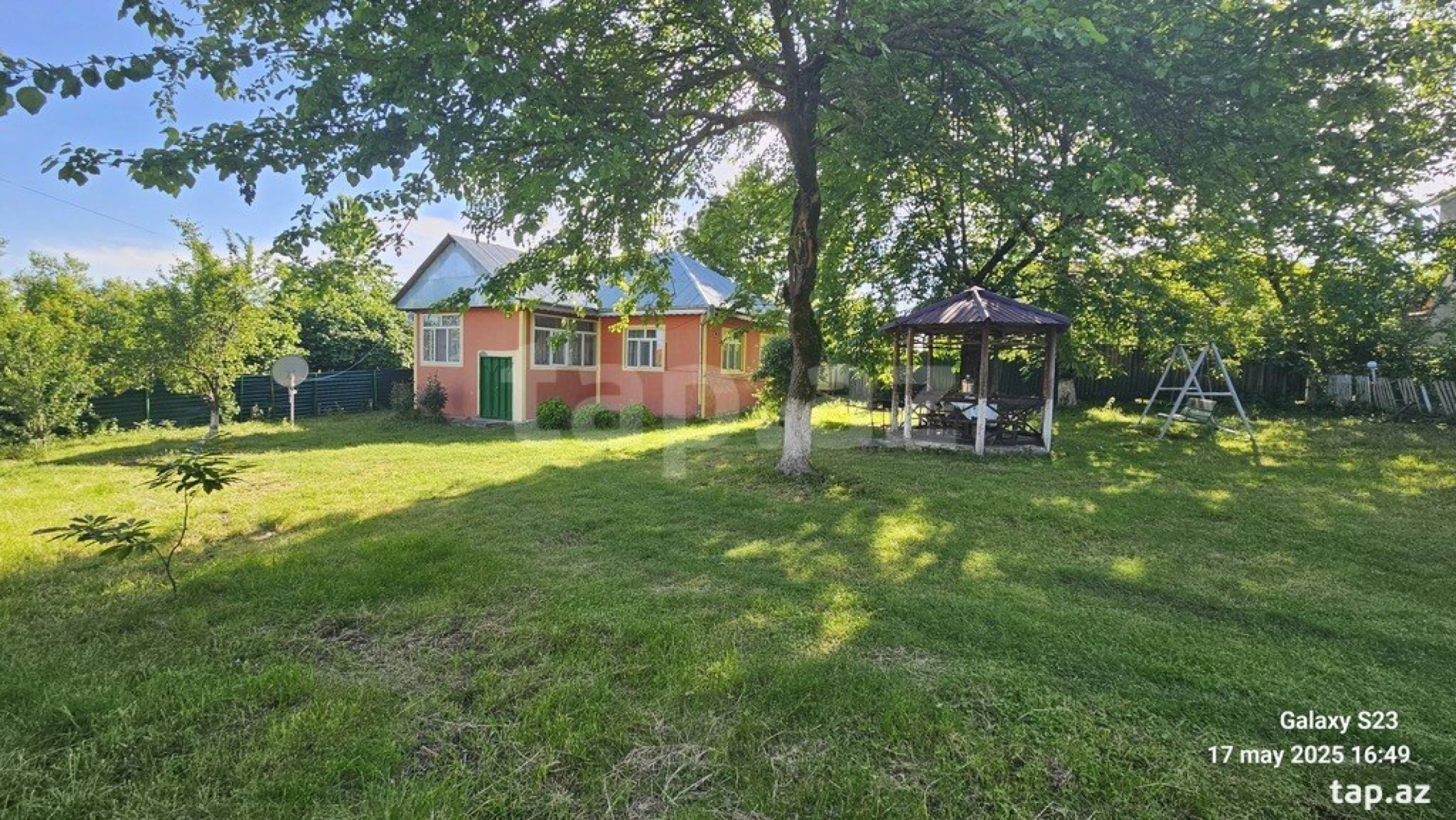 Kirayə verilir 3 otaqlı həyət evi