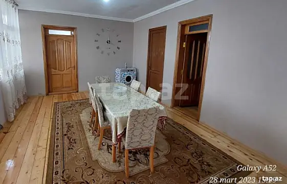 Kirayə verilir 3 otaqlı həyət evi