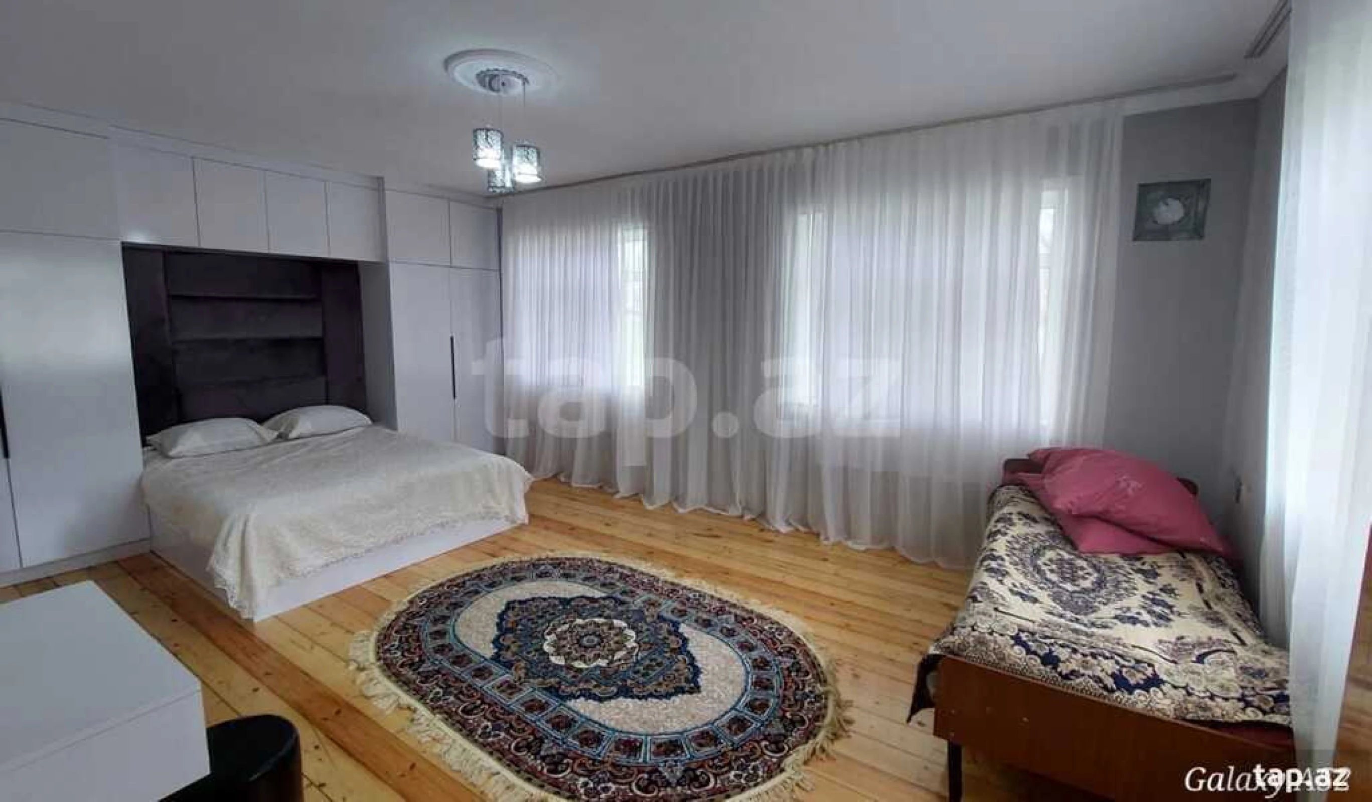 Kirayə verilir 3 otaqlı həyət evi