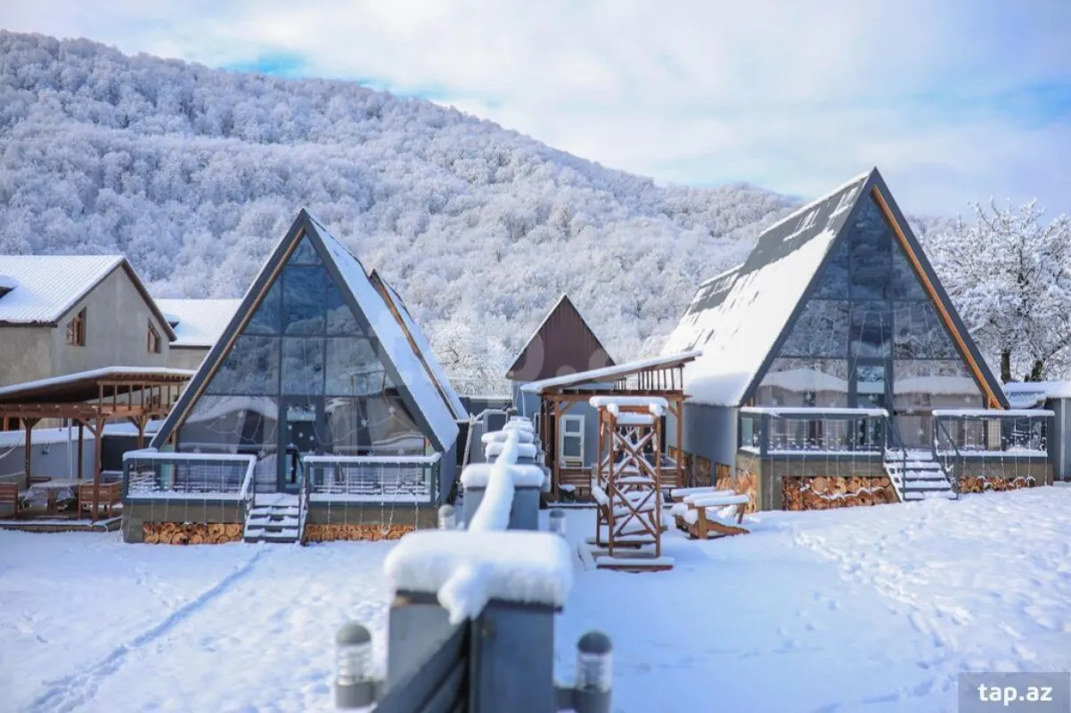 Kirayə verilir 2 otaqlı həyət evi 90 m²