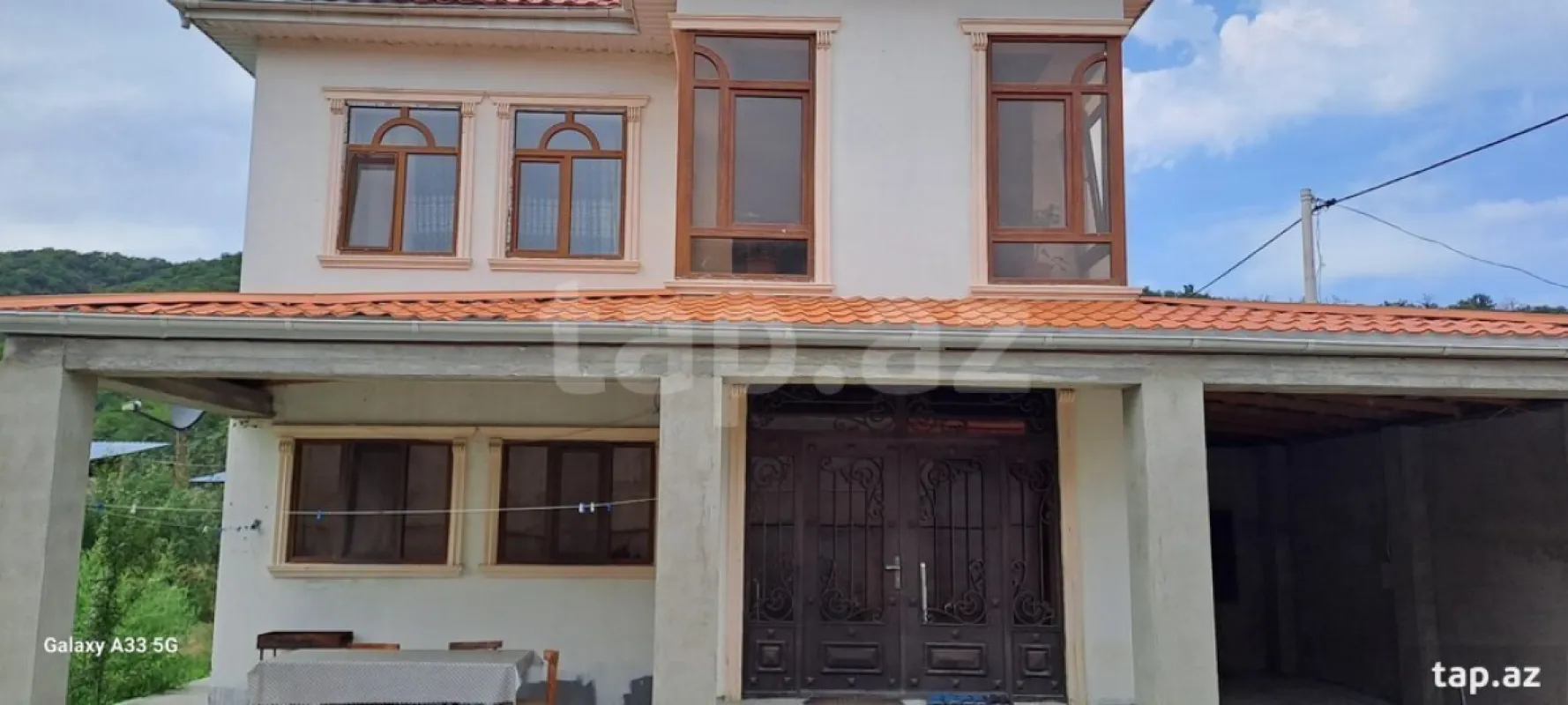 Satılır 4 otaqlı həyət evi