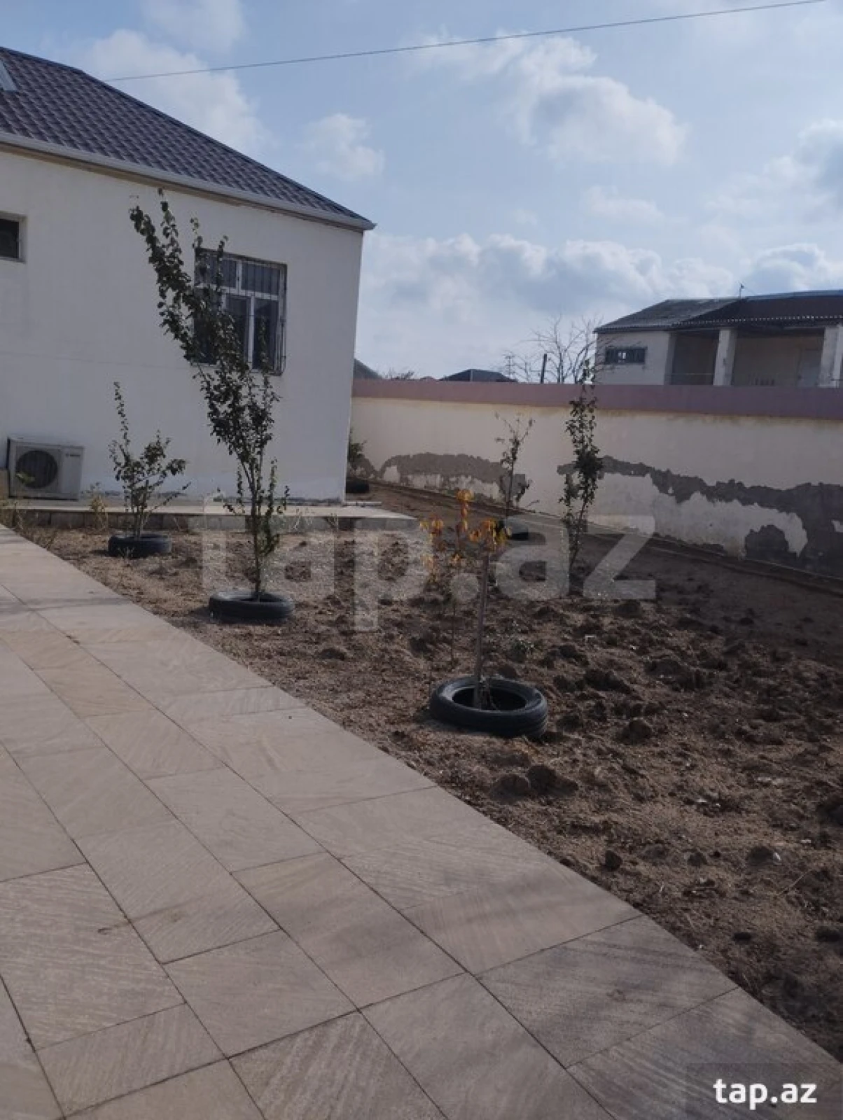 Satılır 2 otaqlı həyət evi