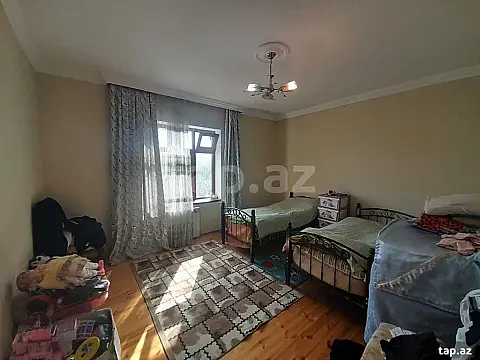 Satılır 5 otaqlı həyət evi