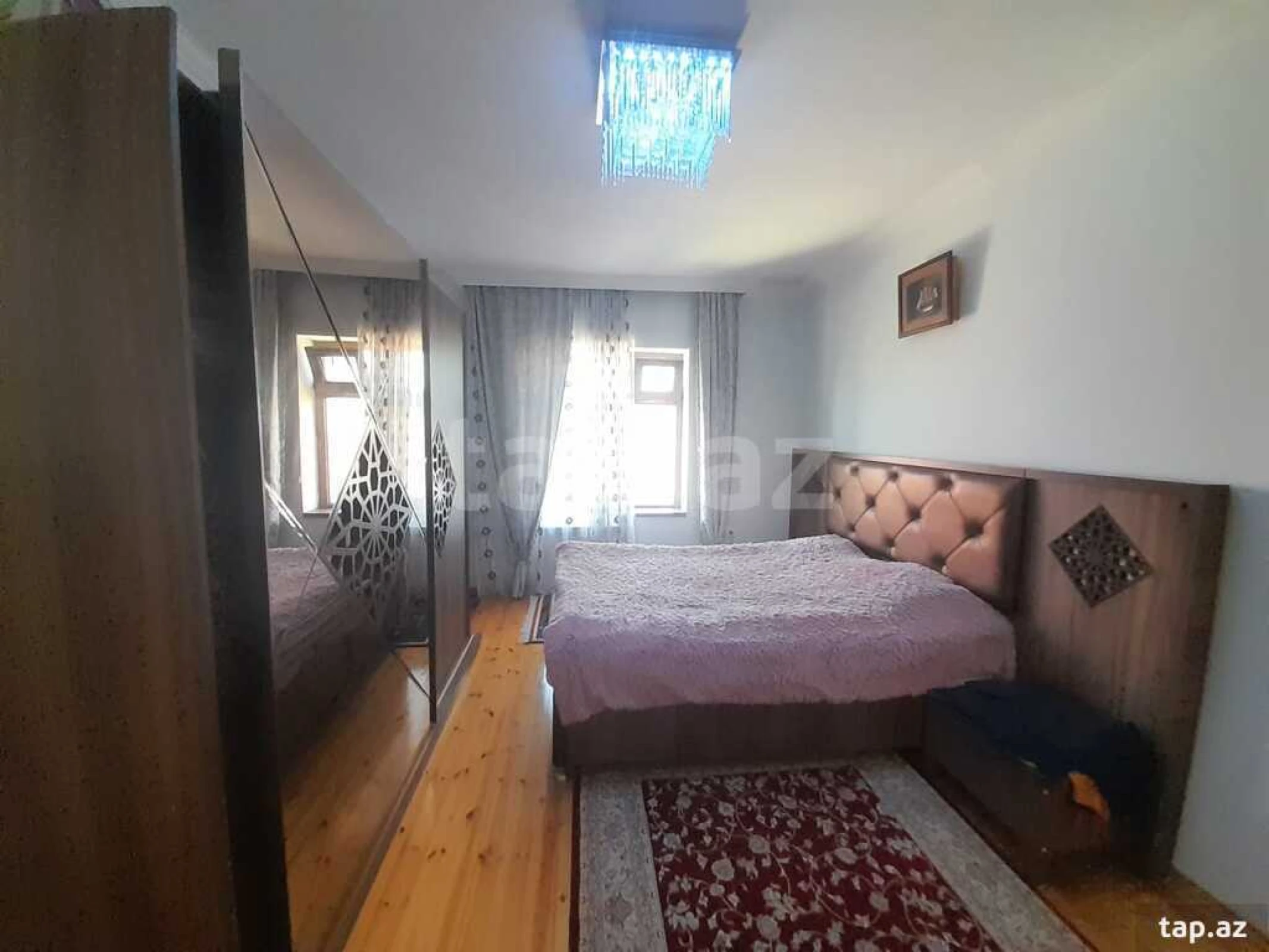 Satılır 5 otaqlı həyət evi