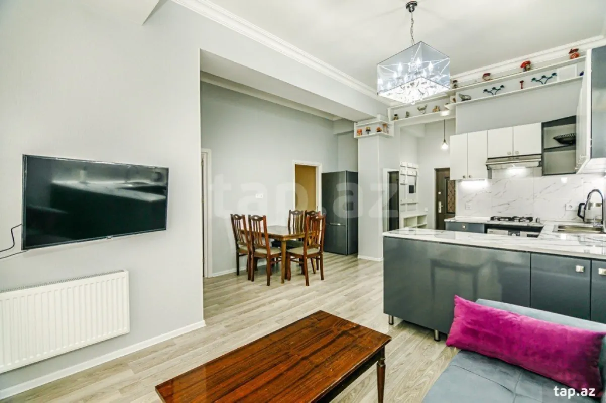 Kirayə verilir 3 otaqlı yeni tikili 100 m²