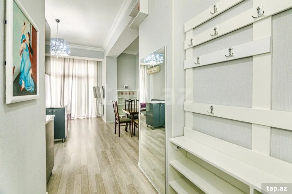 Kirayə verilir 3 otaqlı yeni tikili 100 m²