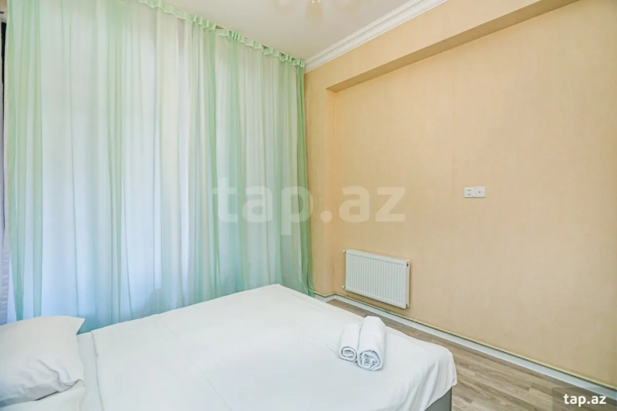 Kirayə verilir 3 otaqlı yeni tikili 100 m²