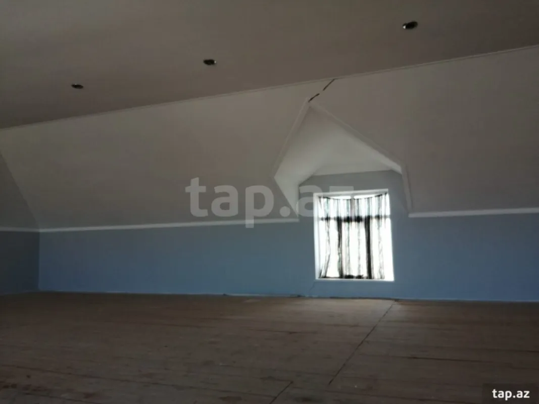 Satılır 4 otaqlı həyət evi