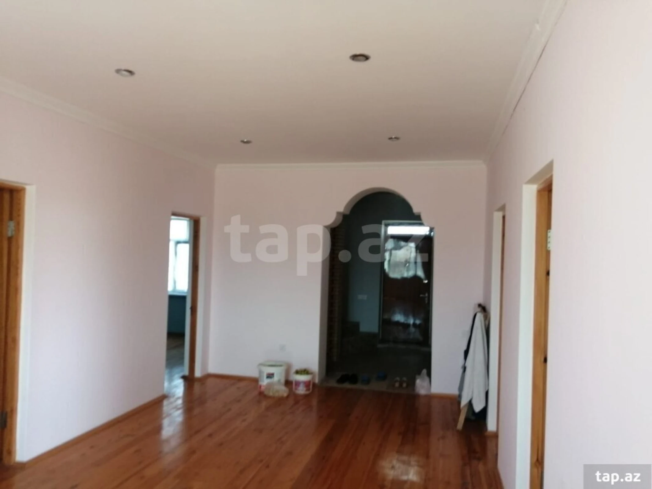 Satılır 4 otaqlı həyət evi