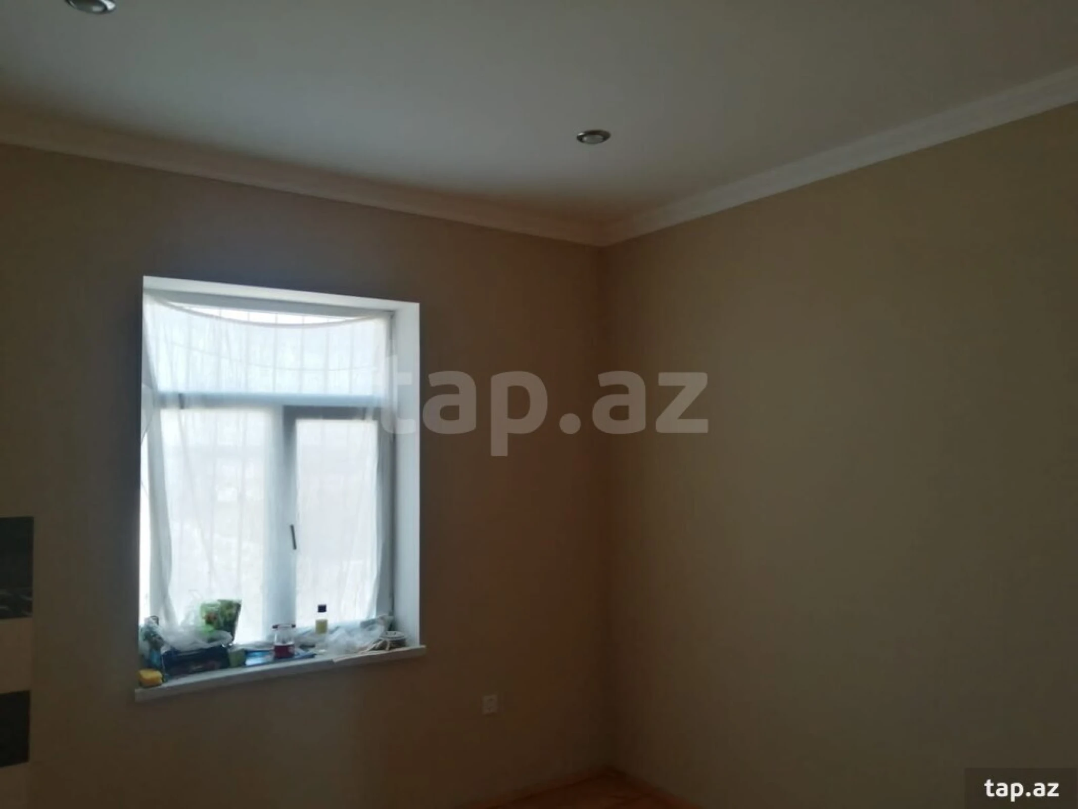 Satılır 4 otaqlı həyət evi