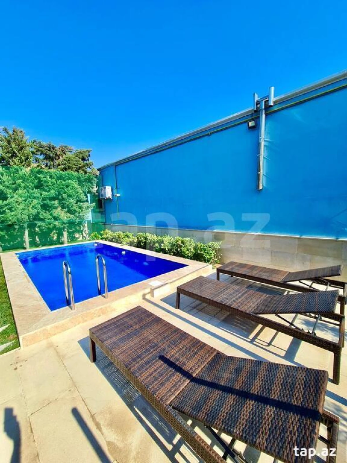 Kirayə verilir 4 otaqlı həyət evi 240 m²