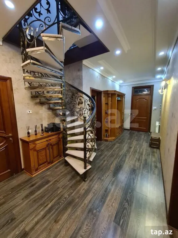 Kirayə verilir 4 otaqlı həyət evi 240 m²