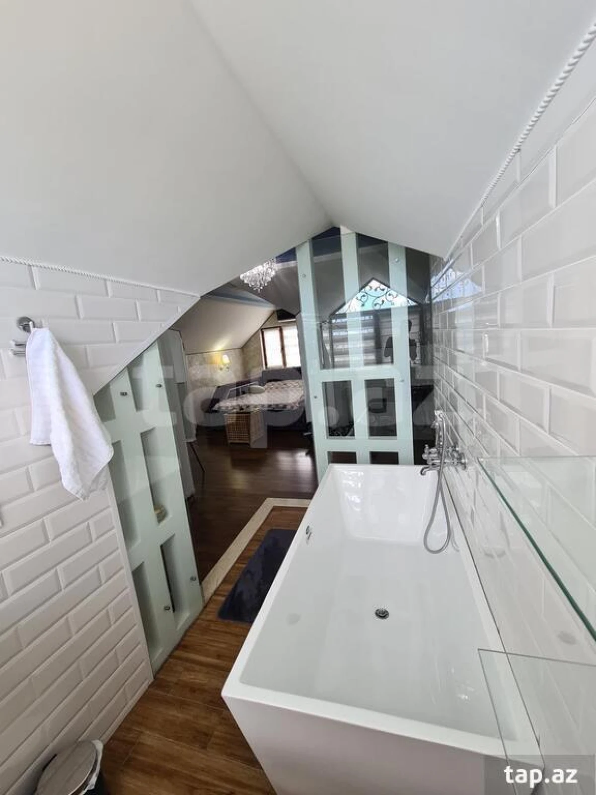 Kirayə verilir 4 otaqlı həyət evi 240 m²