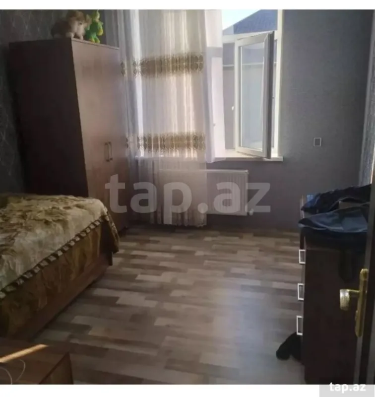 Satılır 7 otaqlı həyət evi