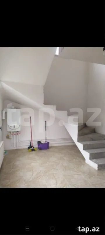 Satılır 7 otaqlı həyət evi