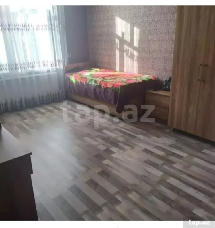 Satılır 7 otaqlı həyət evi