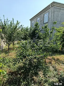 Satılır 7 otaqlı həyət evi