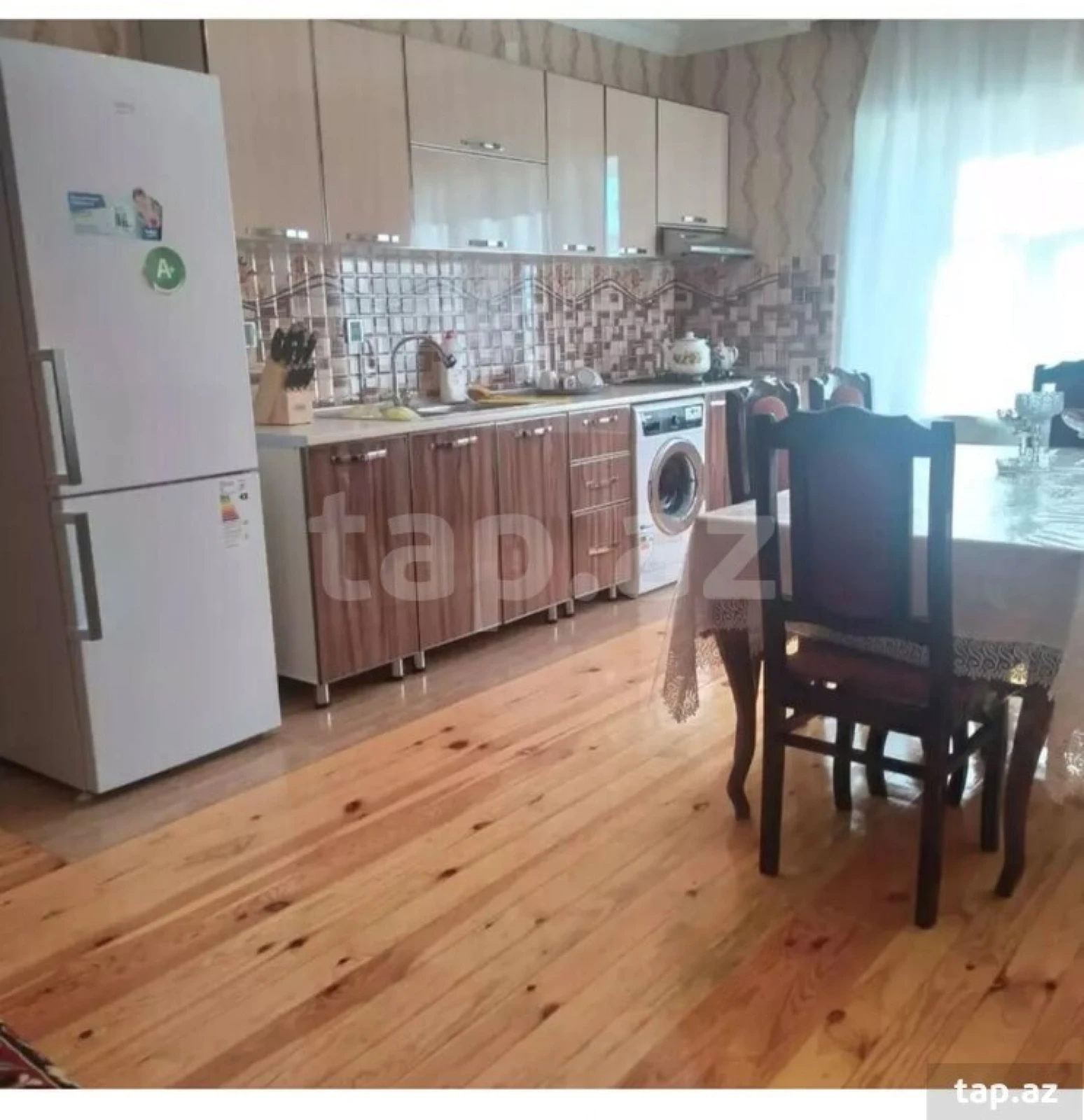 Satılır 7 otaqlı həyət evi