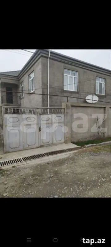 Satılır 7 otaqlı həyət evi