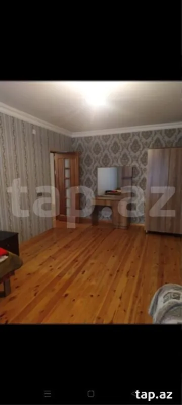 Satılır 7 otaqlı həyət evi