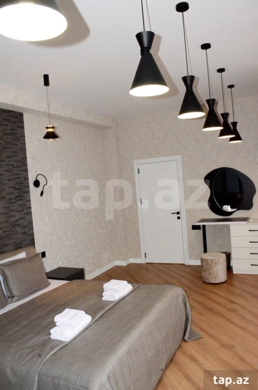 Kirayə verilir 6 otaqlı həyət evi