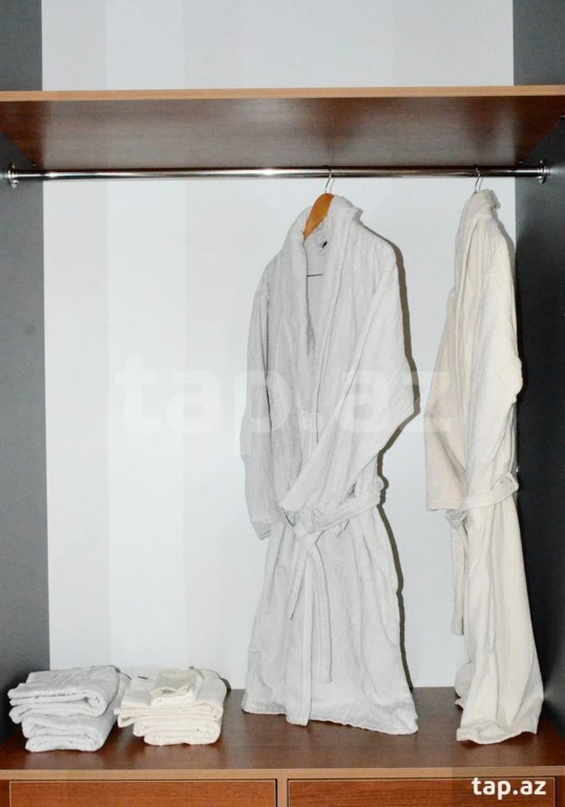 Kirayə verilir 6 otaqlı həyət evi