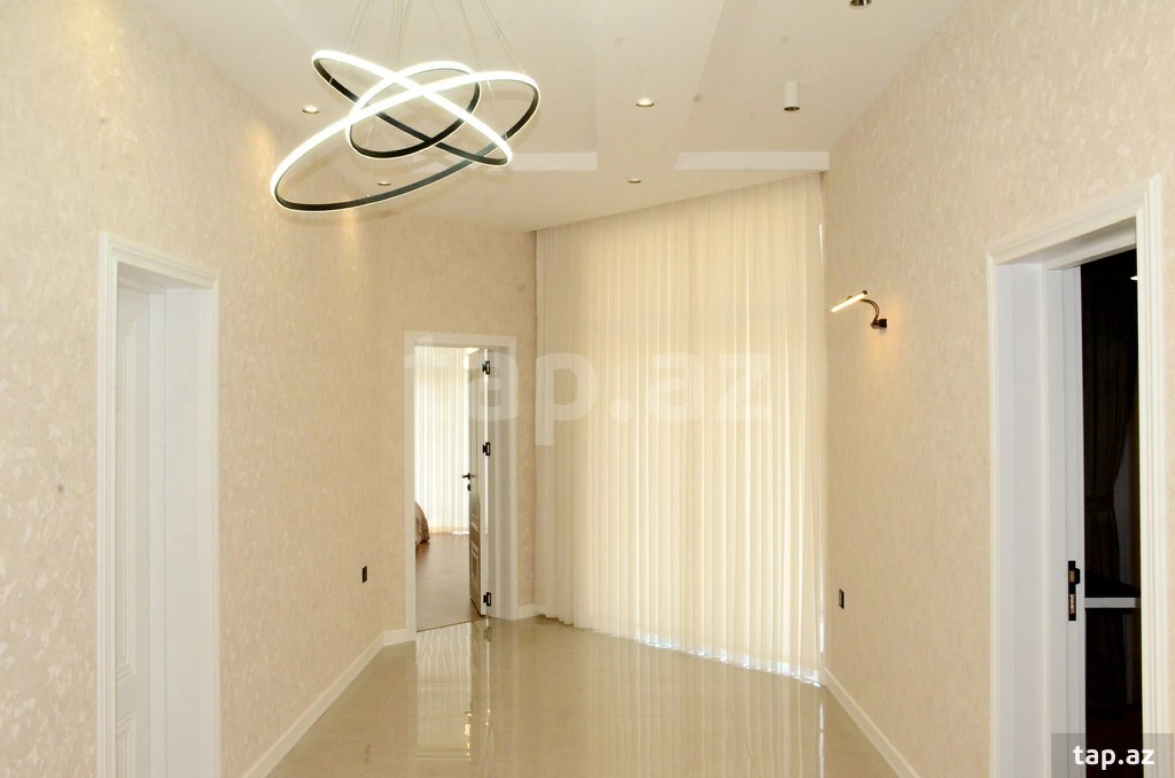 Kirayə verilir 6 otaqlı həyət evi