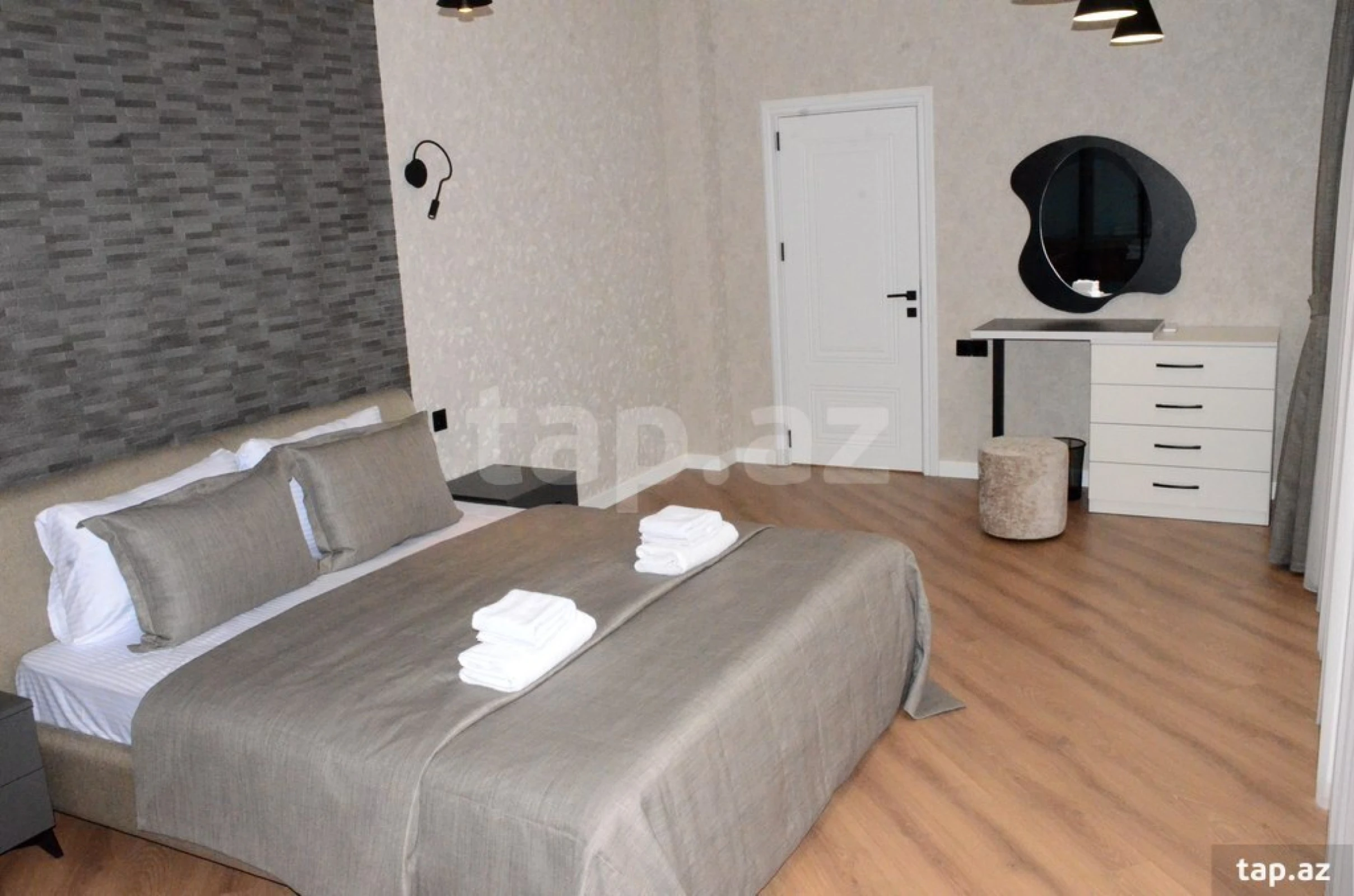 Kirayə verilir 6 otaqlı həyət evi