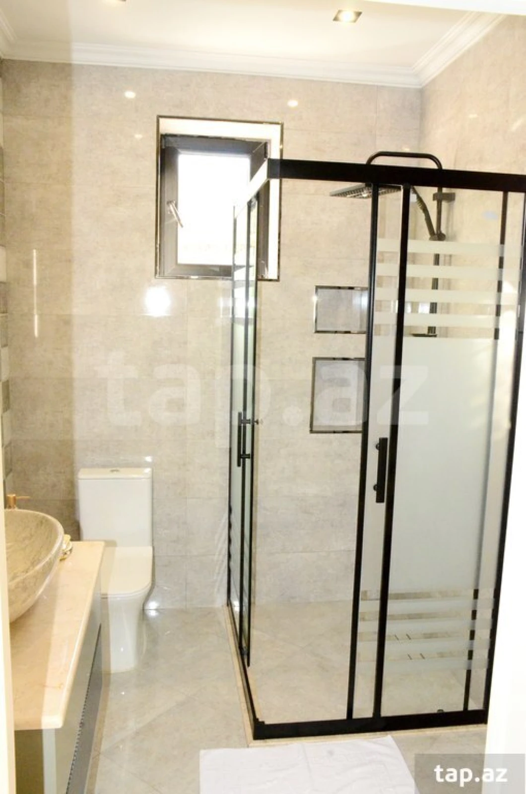 Kirayə verilir 6 otaqlı həyət evi