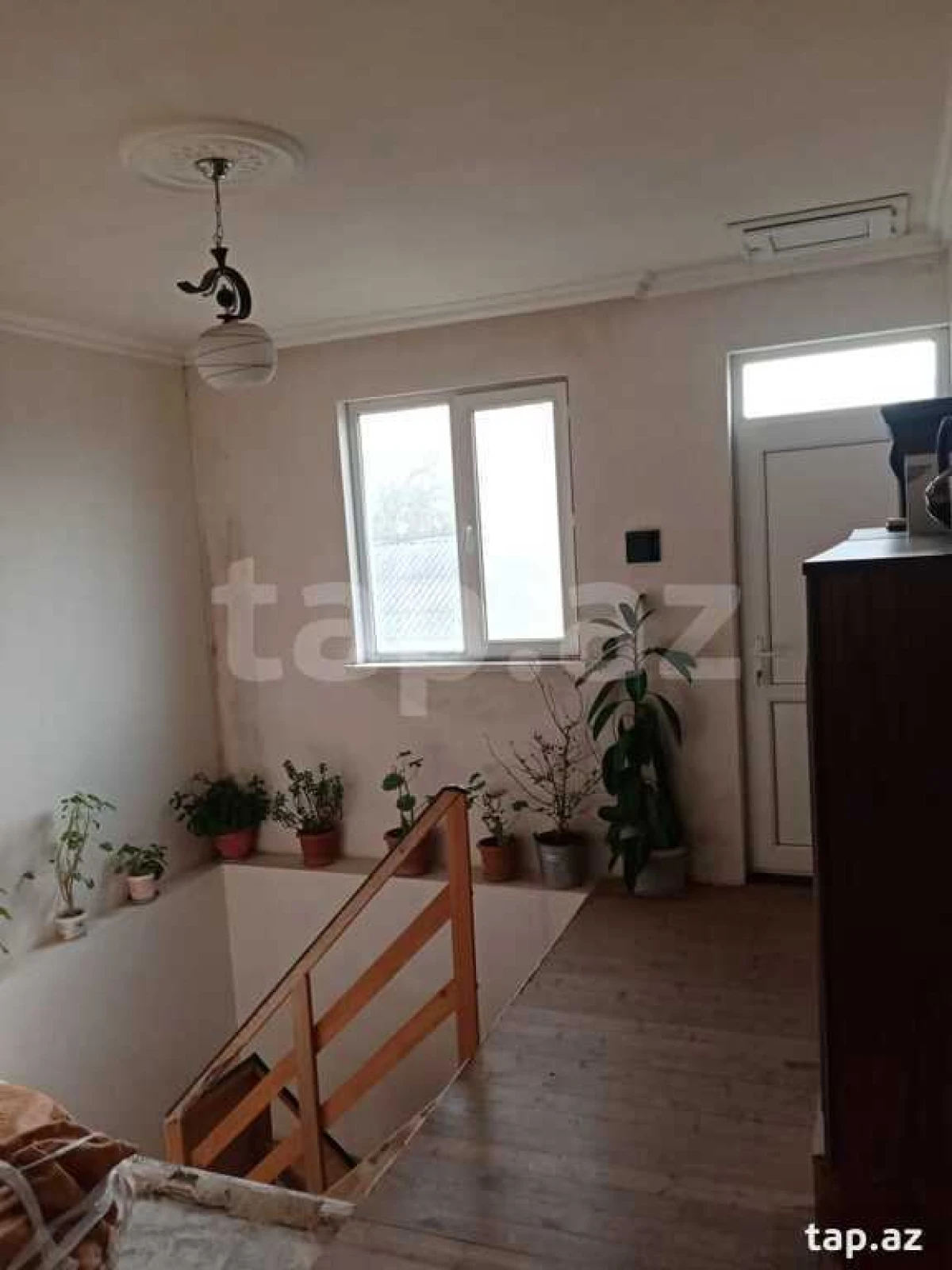 Satılır 4 otaqlı həyət evi