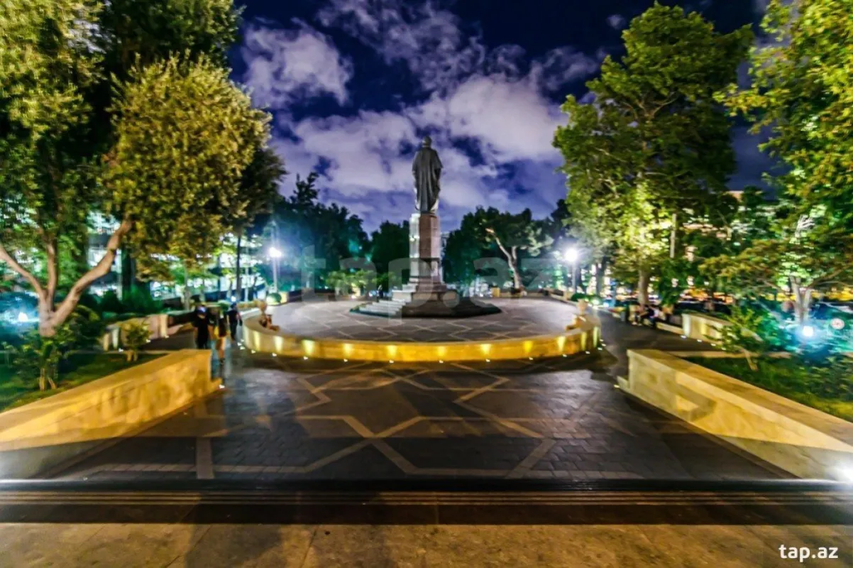 Kirayə verilir 2 otaqlı mənzil 80 m²