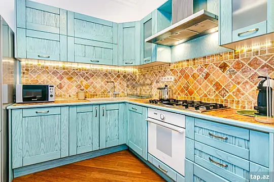 Kirayə verilir 2 otaqlı mənzil 80 m²