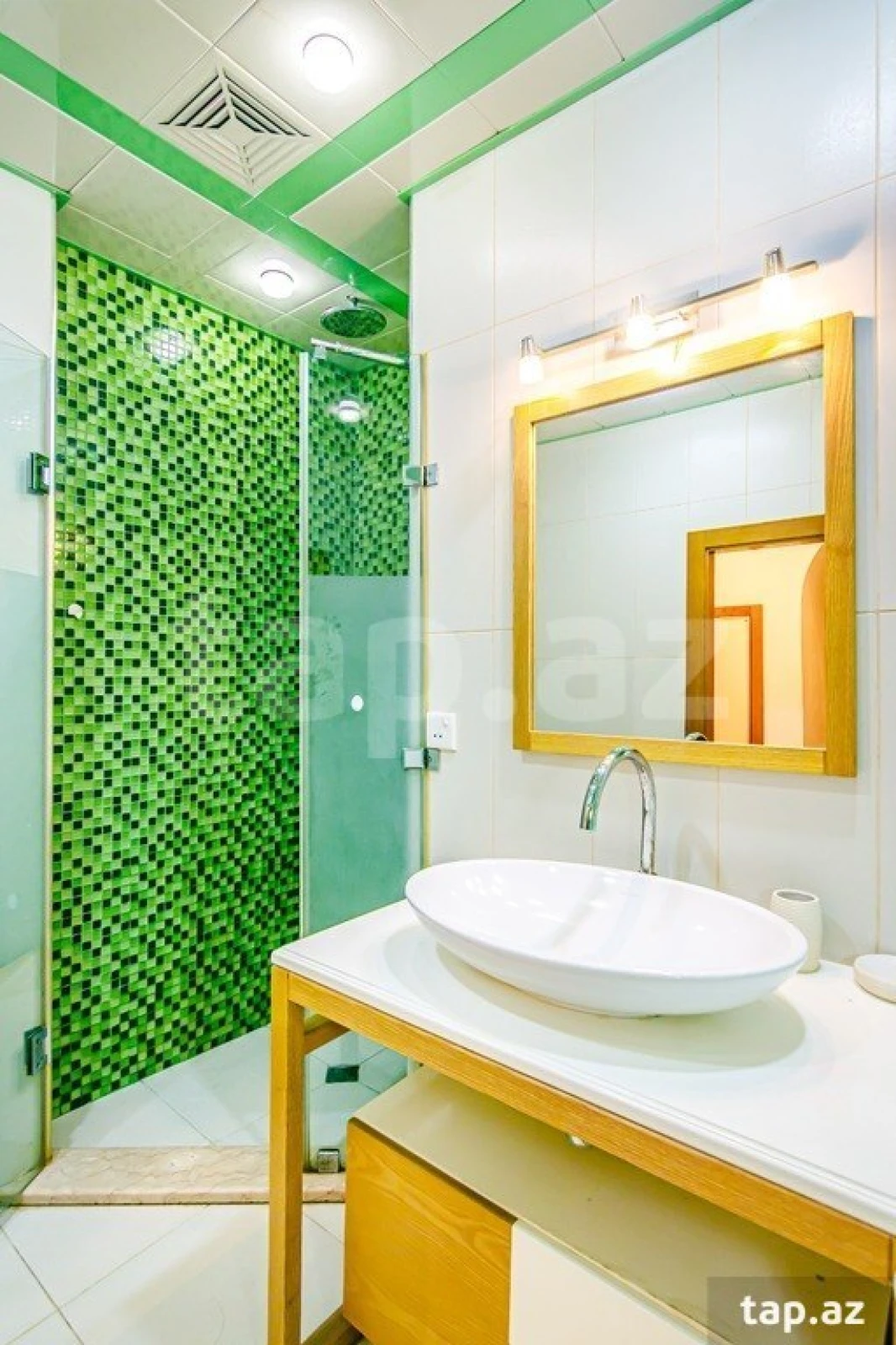 Kirayə verilir 2 otaqlı mənzil 80 m²